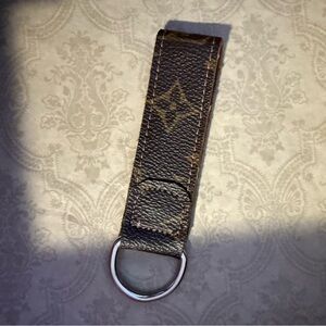 Louis Vuitton Brown Key Holder